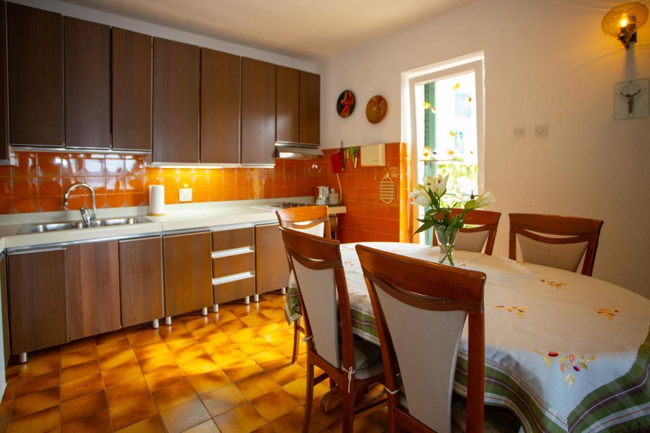 Apartment Nola Podgora Exterior photo