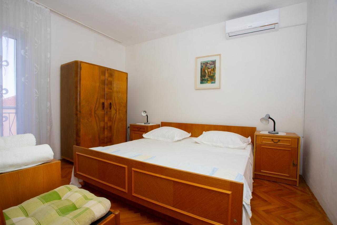 Apartment Nola Podgora Exterior photo