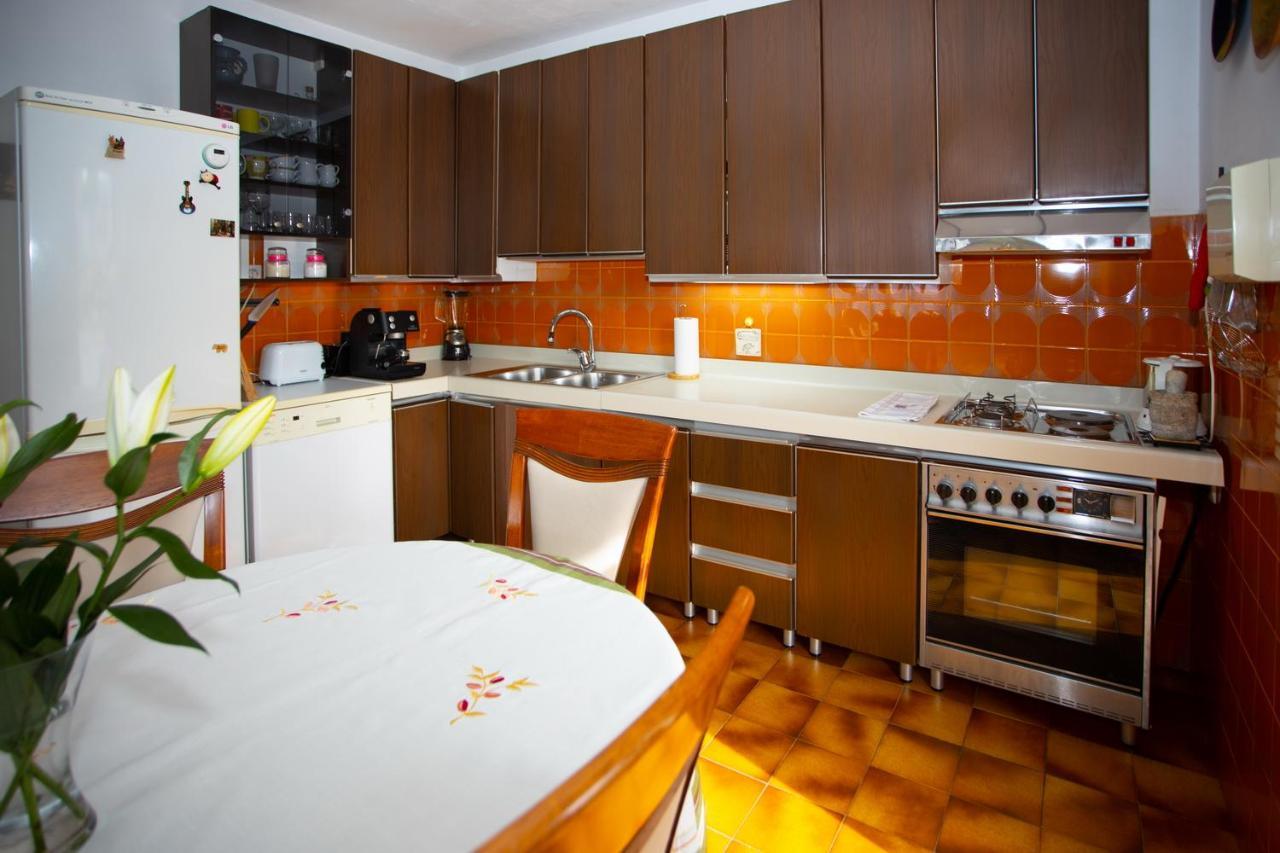 Apartment Nola Podgora Exterior photo